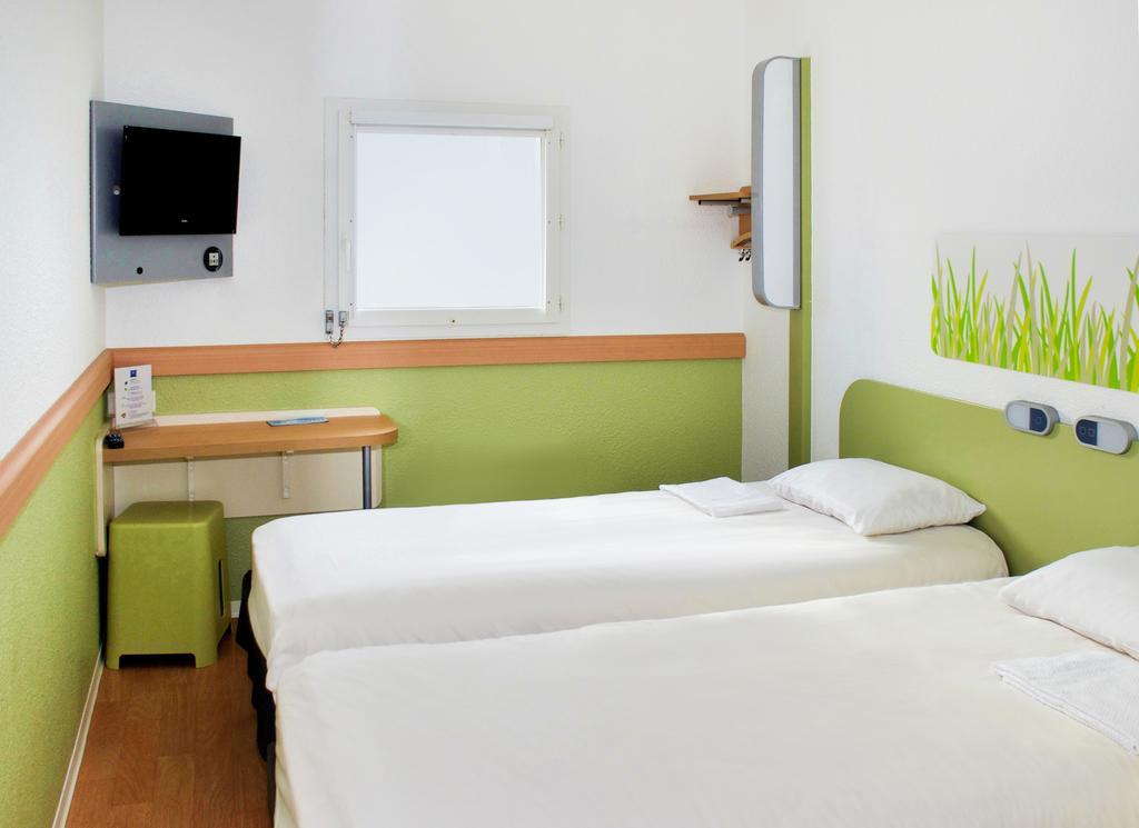 Ibis Budget Concarneau Eksteriør billede